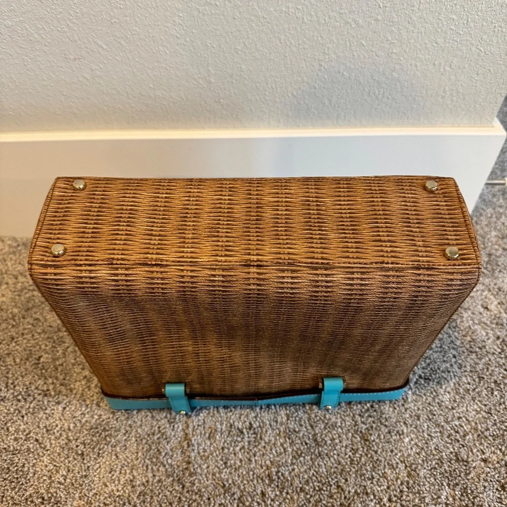 Unique Kate Spade Wine Bag! Perfect gift. - Picture 5 of 5